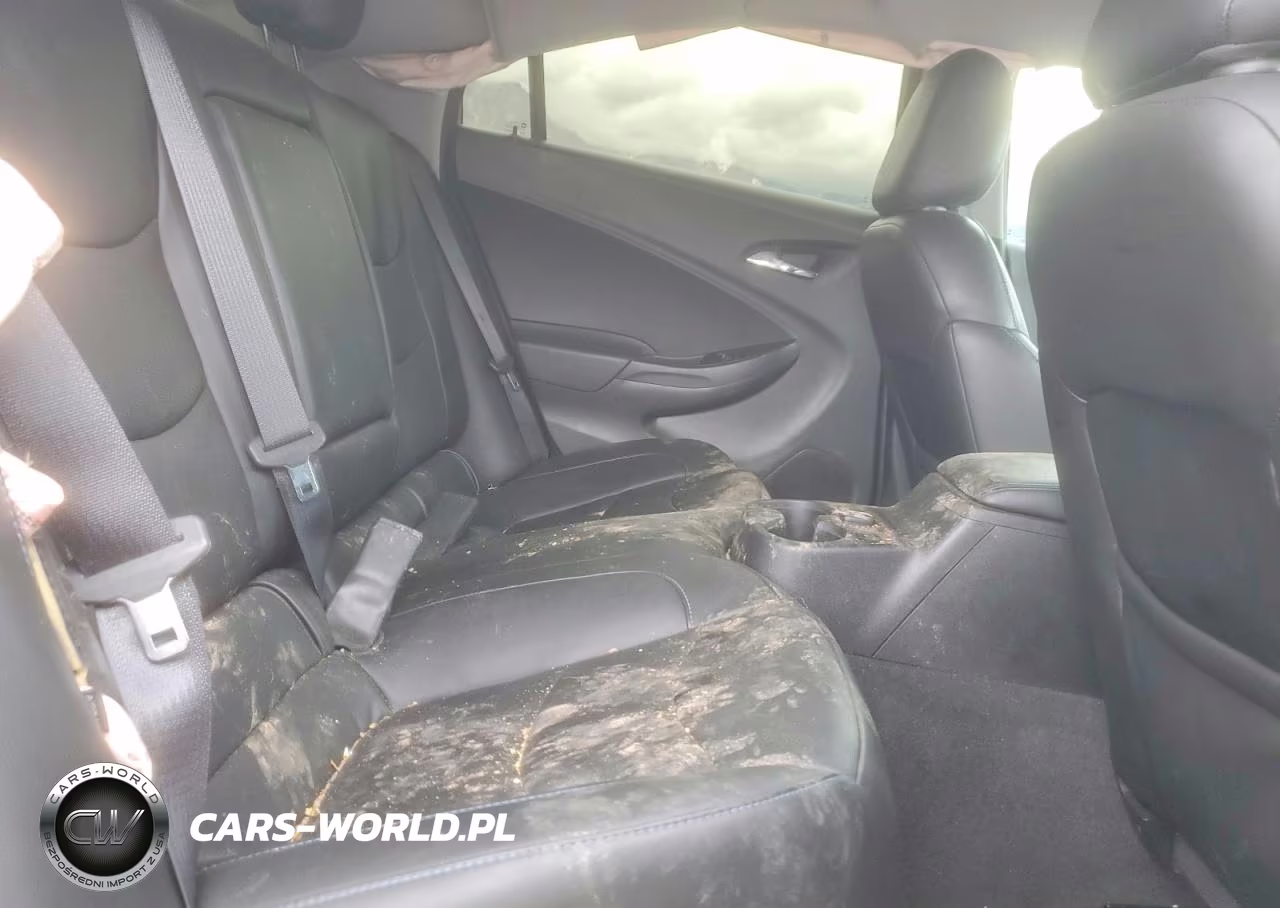 2018 Chevrolet Volt Premier VIN:1G1RD6S58JU136886 - 10