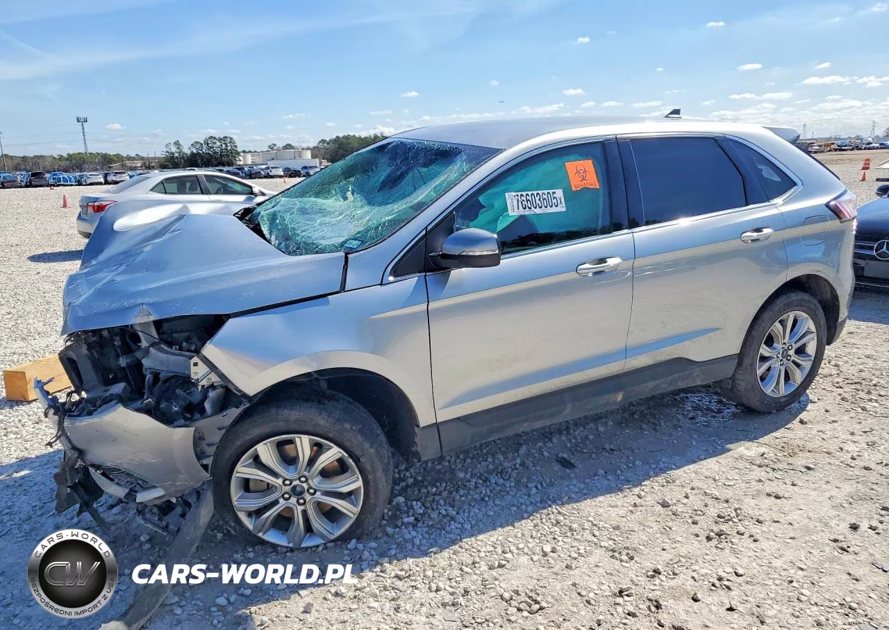 2022 Ford Edge Titanium