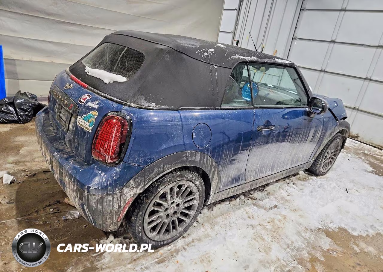 2025 Mini Cooper S VIN:WMW23GX09S2X48586 - 3