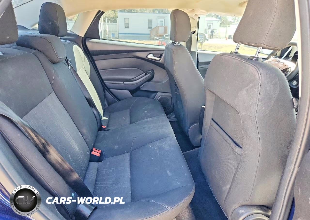 2017 Ford Focus Sel VIN:1FADP3H28HL322972 - 10