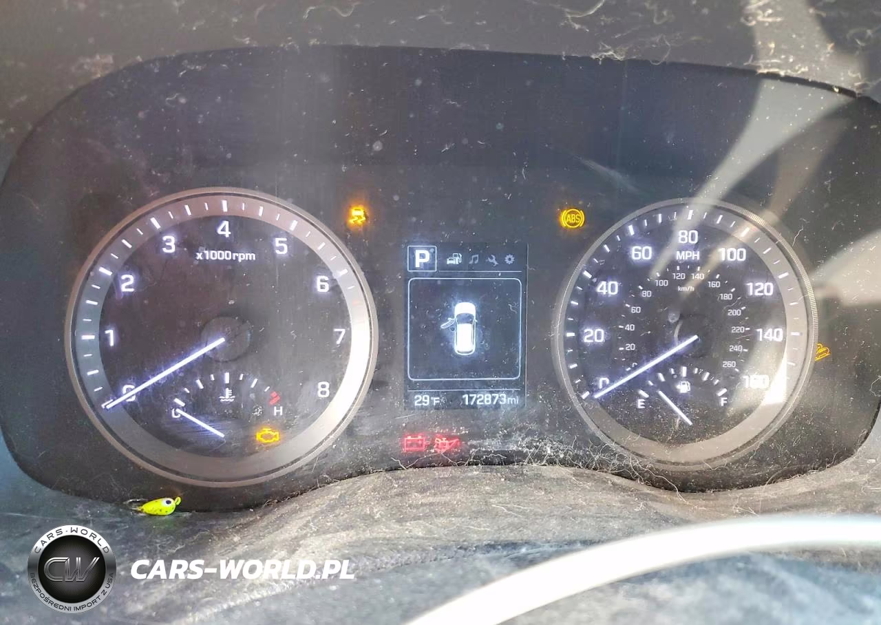 2016 Hyundai Tucson Limited VIN:KM8J3CA29GU117085 - 9