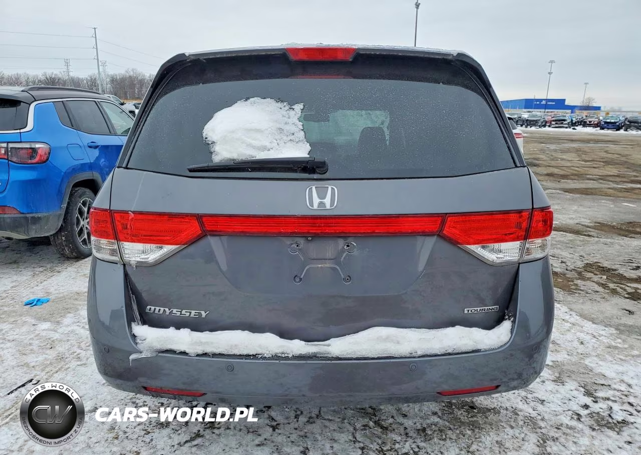 2017 Honda Odyssey Touring VIN:5FNRL5H91HB016137 - 6