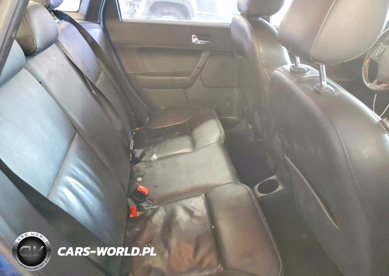2010 Ford Focus Ses VIN:1FAHP3GN3AW252878 - 10