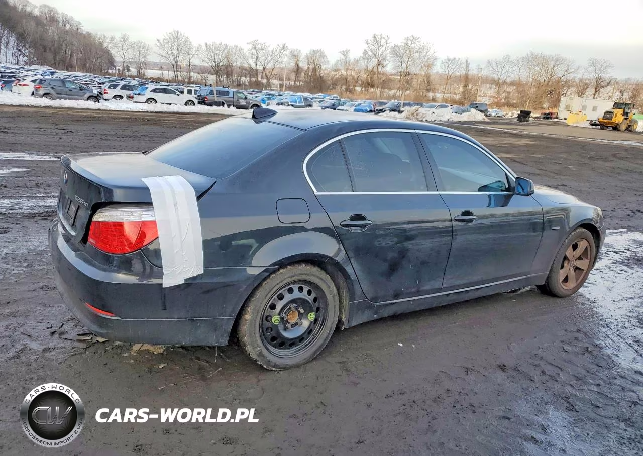 2008 BMW 528 Xi VIN:WBANV135X8CZ58705 - 3