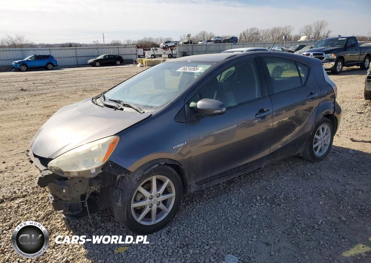 2013 Toyota Prius C Three