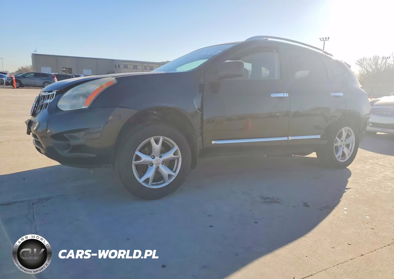 2011 Niss Rogue