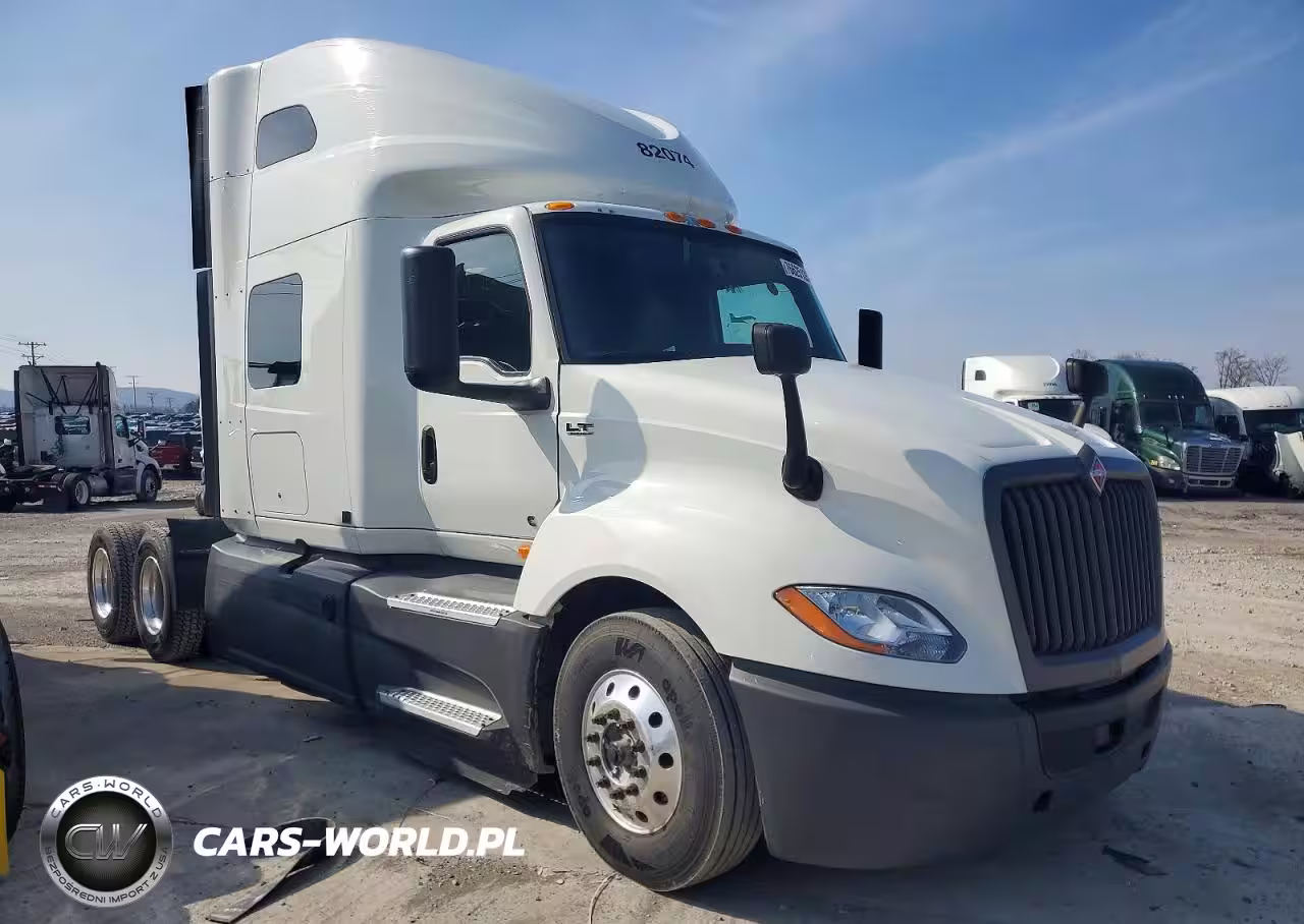 2022 International Lt625