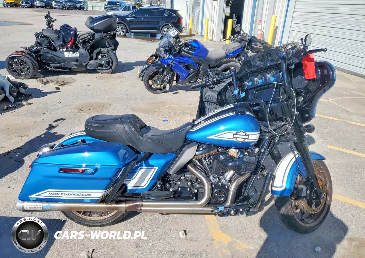 2023 Harley Davidson Flhxst