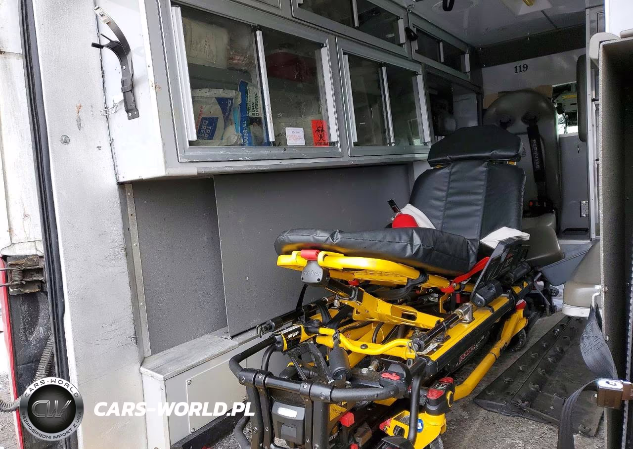 2023 Ford Transit Ambulance VIN:1FDBR1CG3PKA18239 - 11