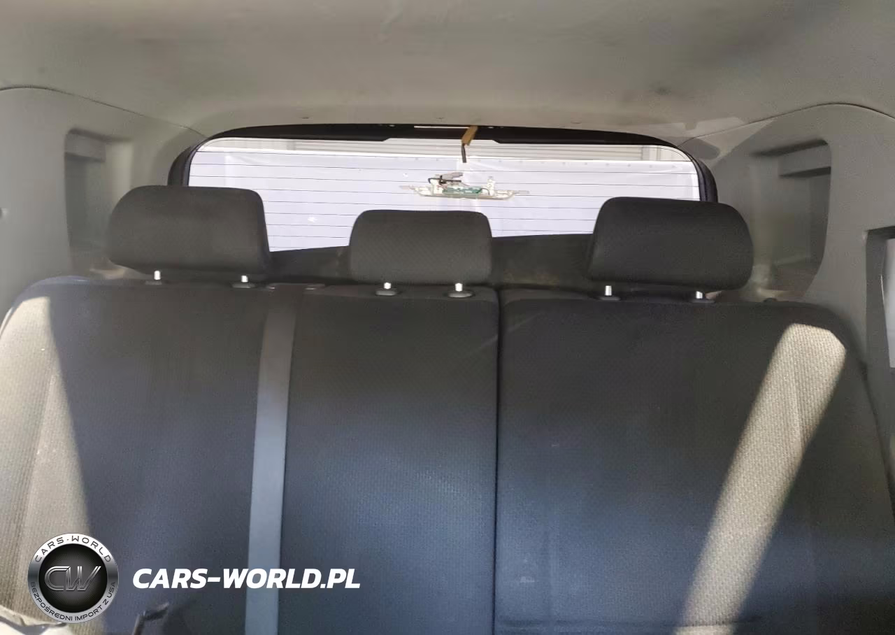 2008 Toyota Scion Xb VIN:JTLKE50E281018383 - 10