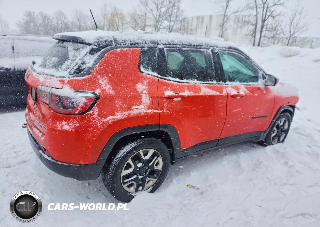 2018 Jeep Compass Trailhawk VIN:3C4NJDDB1JT199022 - 3