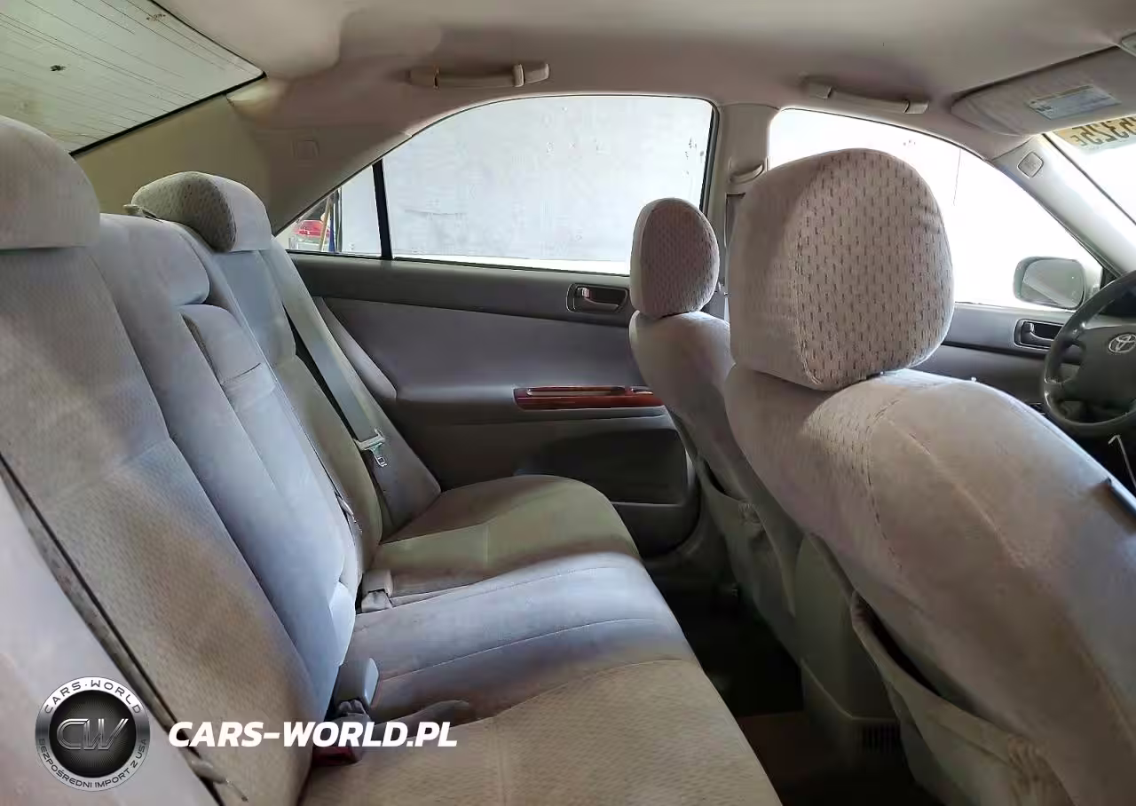 2004 Toyota Camry Le VIN:4T1BF30K64U585414 - 10