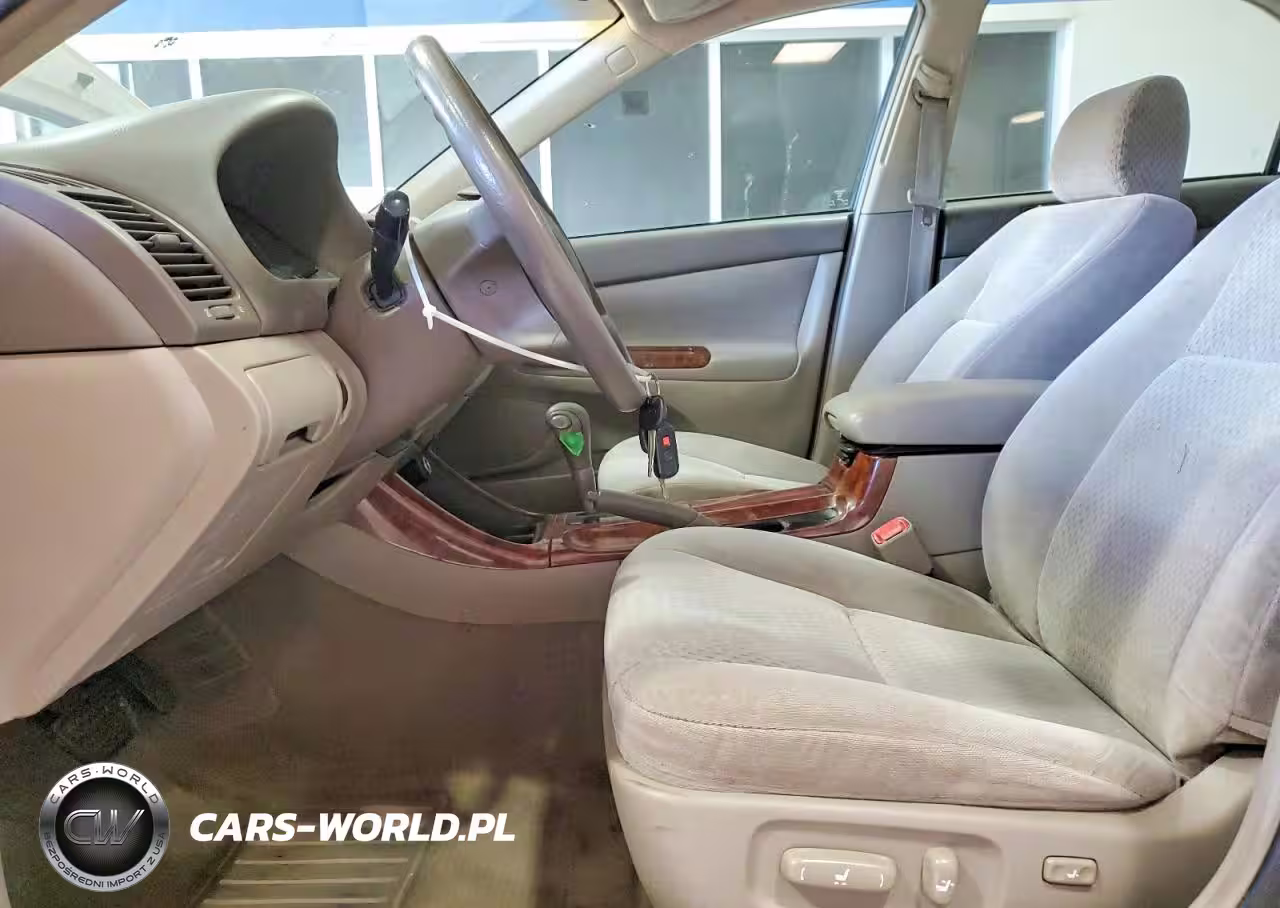 2004 Toyota Camry Le VIN:4T1BF30K64U585414 - 7