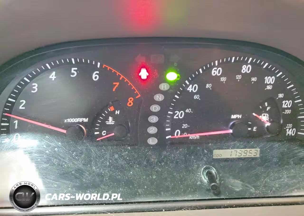2004 Toyota Camry Le VIN:4T1BF30K64U585414 - 9