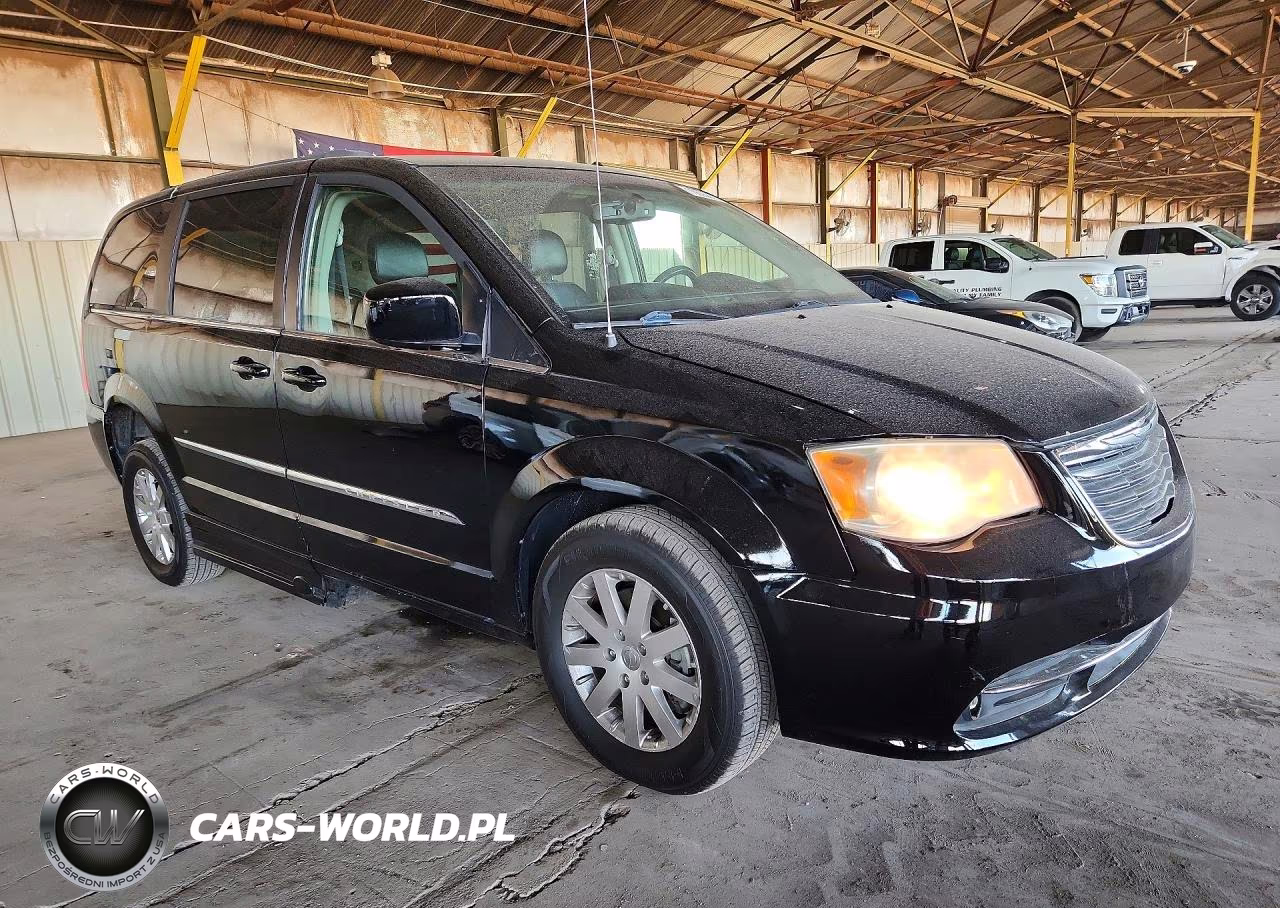 2016 Chrysler Town & Country Touring VIN:2C4RC1BG6GR229555 - 4