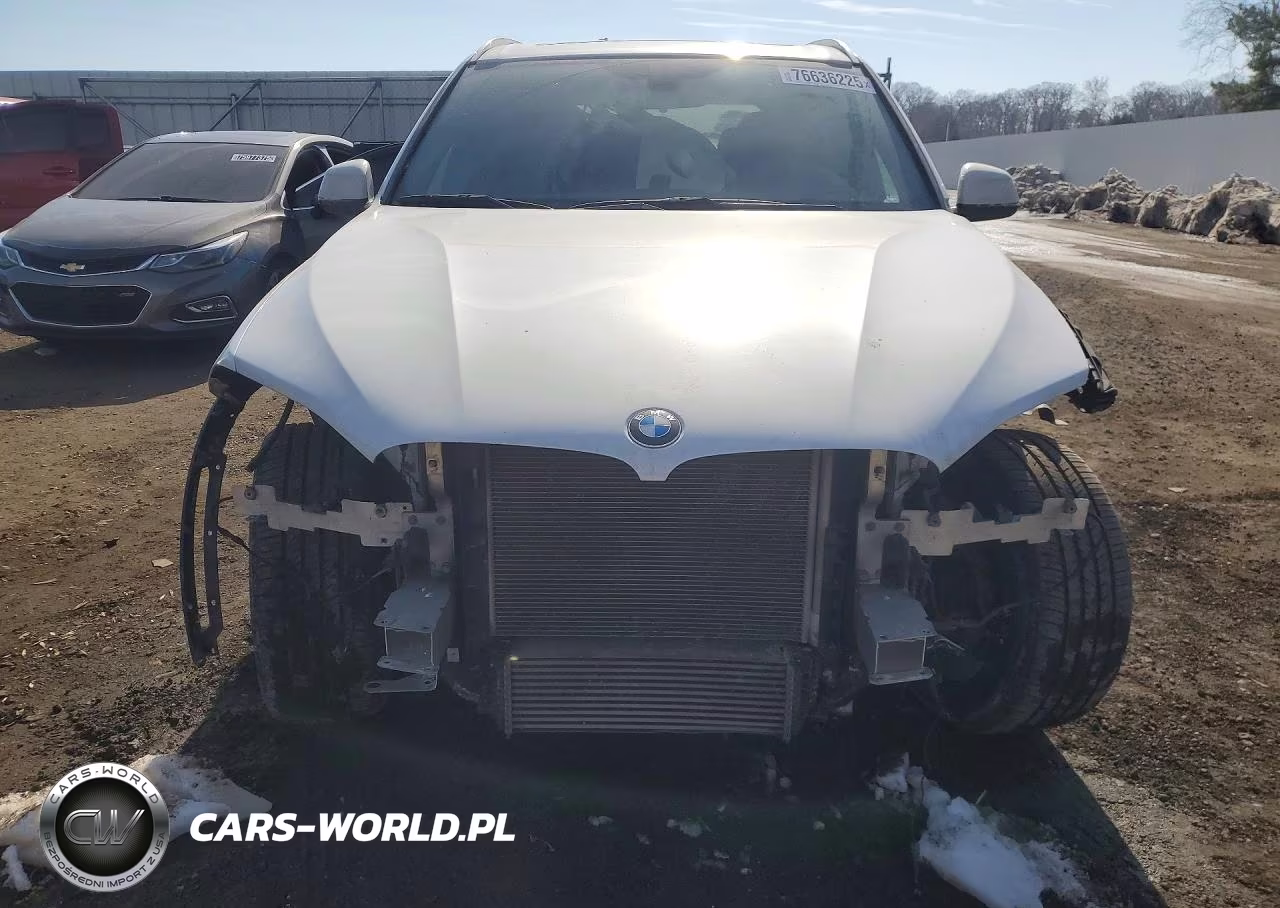 2017 BMW X5 xDrive35I VIN:5UXKR0C31H0V72256 - 5