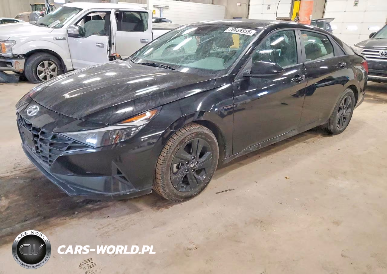 2023 Hyundai Elantra Blue