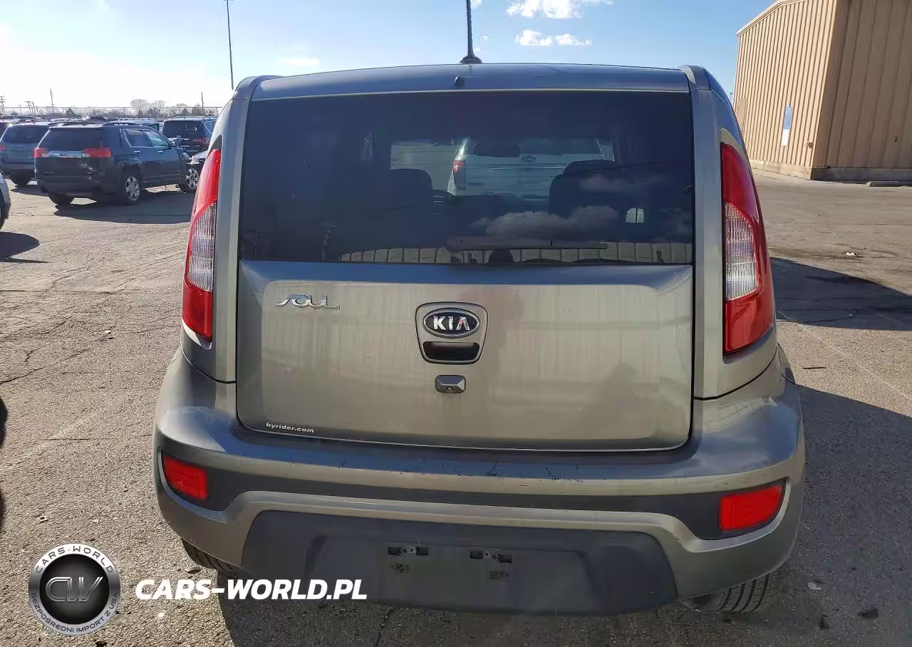 2012 Kia Soul + VIN:KNDJT2A64C7380692 - 6