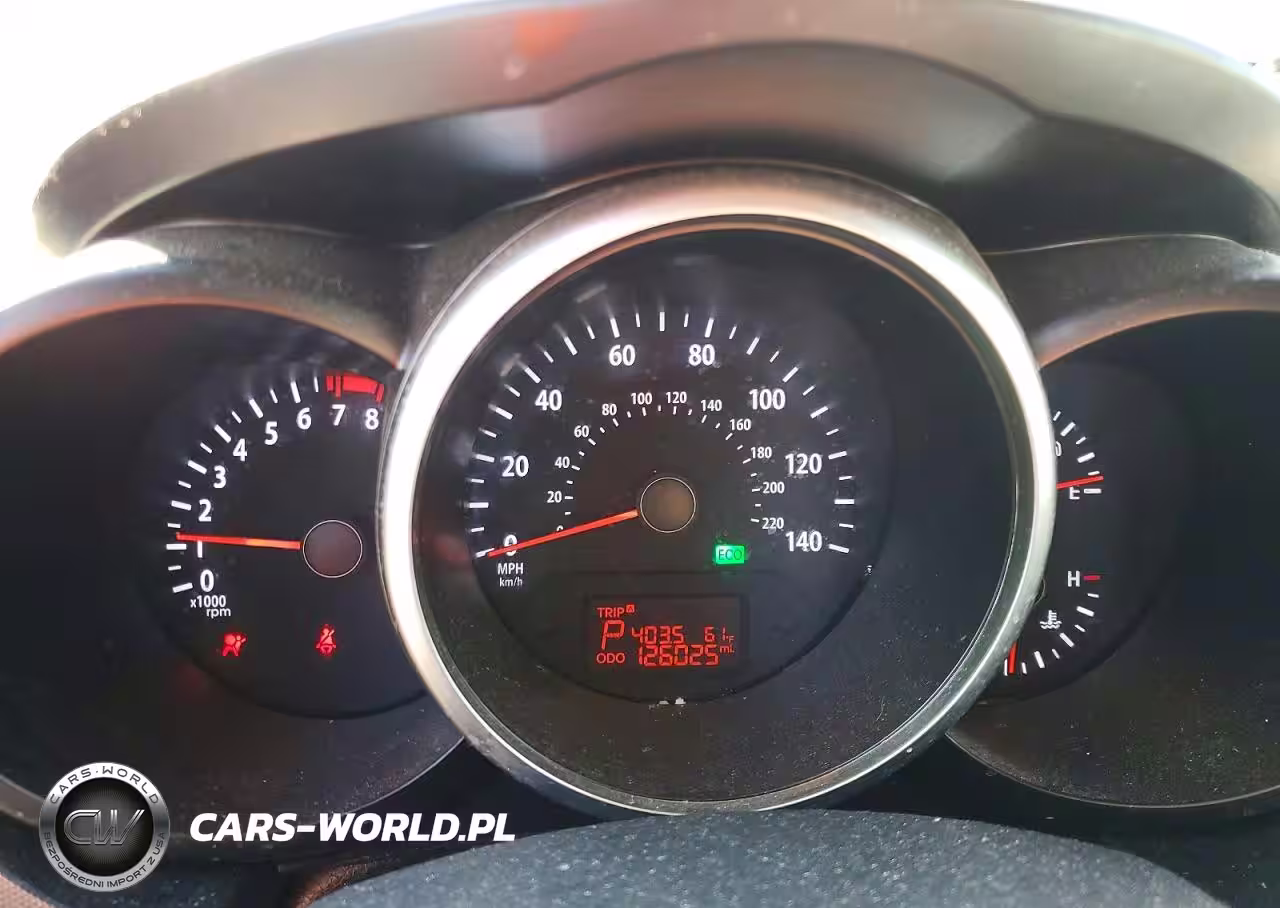 2012 Kia Soul + VIN:KNDJT2A64C7380692 - 9