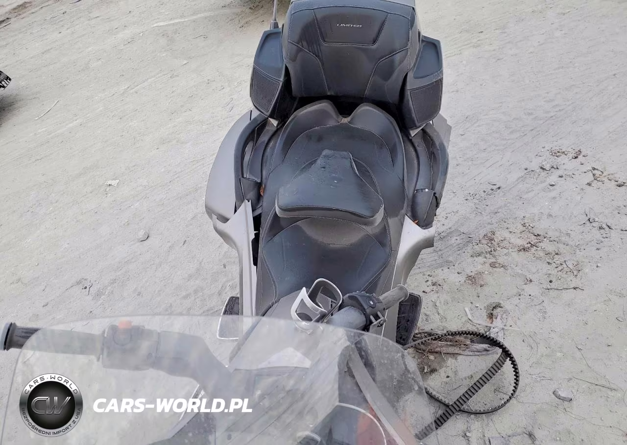 2014 Can-Am Spyder Roadster Rt VIN:2BXNBDD12EV000158 - 5