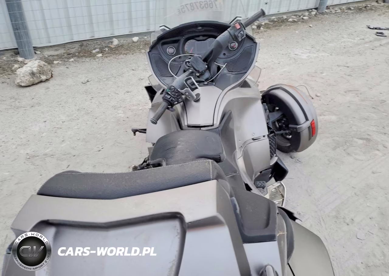 2014 Can-Am Spyder Roadster Rt VIN:2BXNBDD12EV000158 - 6