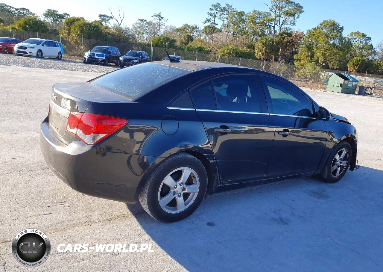 2014 Chevrolet Cruze Lt VIN:1G1PC5SB1E7273053 - 3