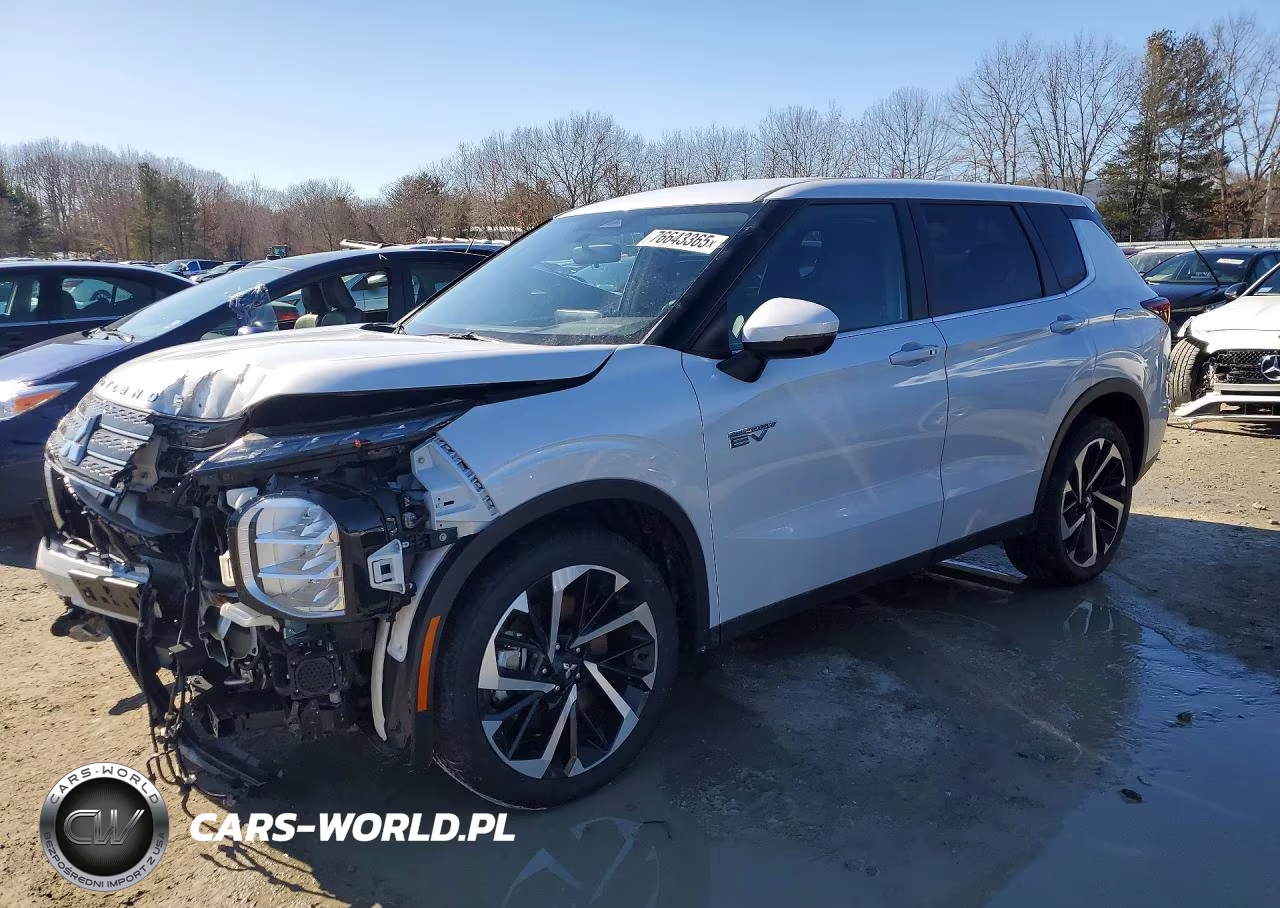 2025 Mitsubishi Outlander Se