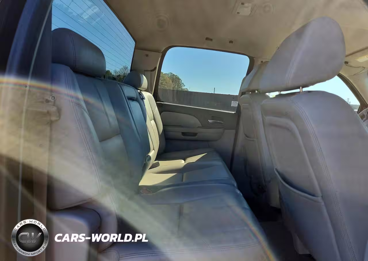 2008 Chevrolet Silverado K3500 VIN:1GCJK33638F118570 - 5