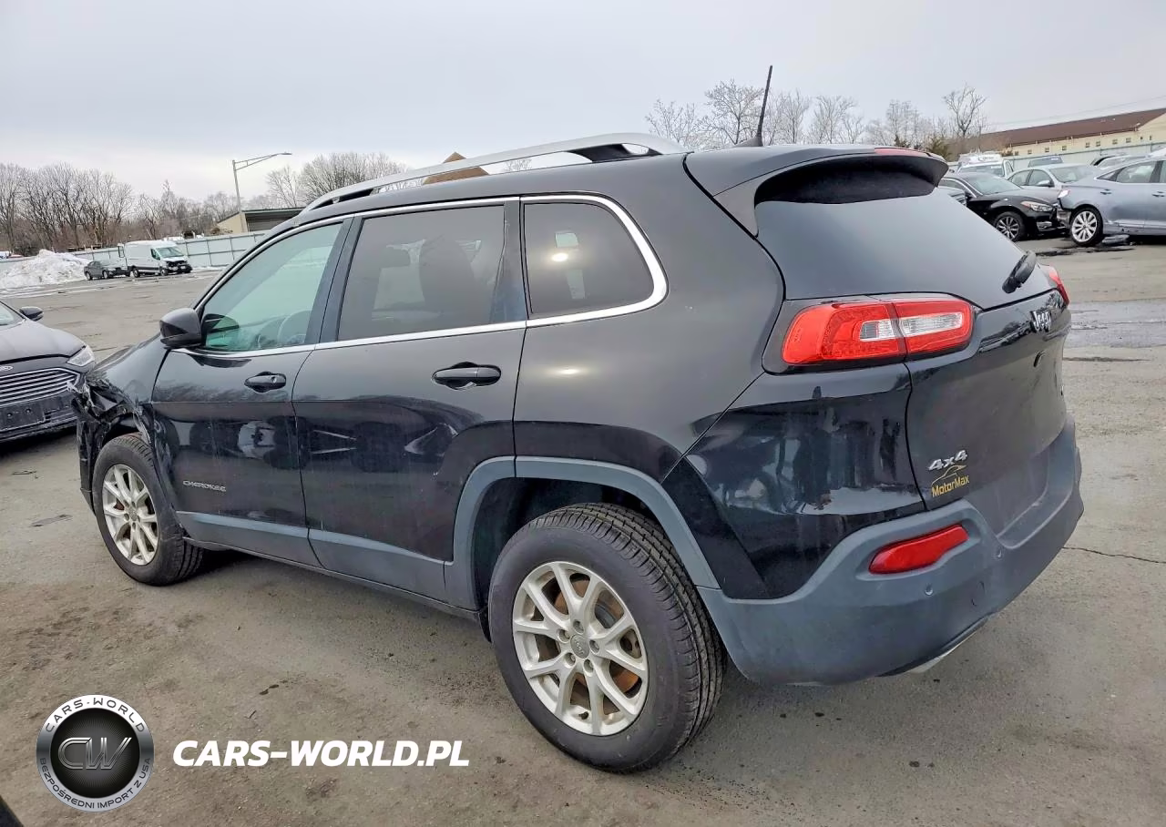 2017 Jeep Cherokee Latitude VIN:1C4PJMCS8HW597116 - 2