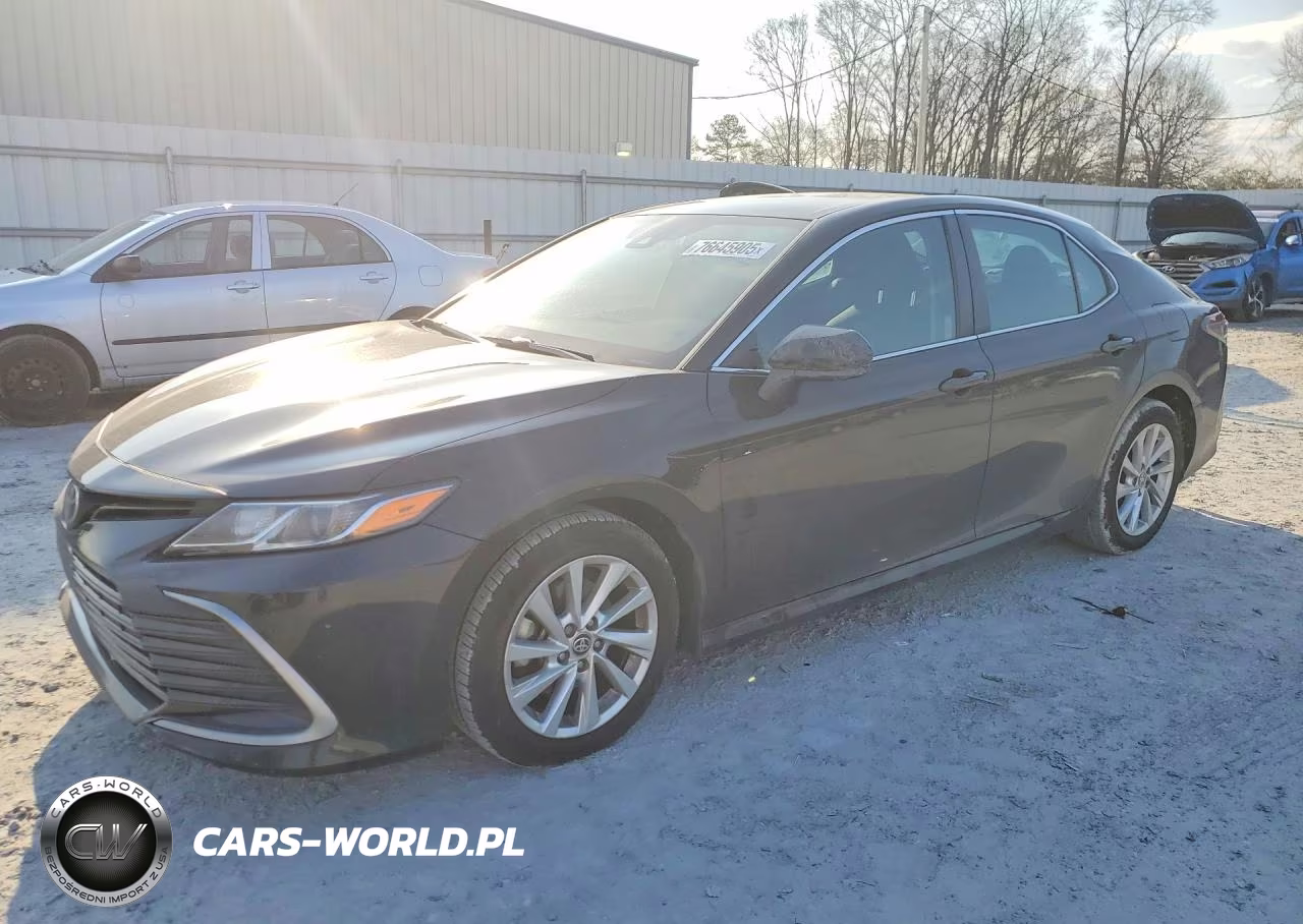 2021 Toyota Camry Le