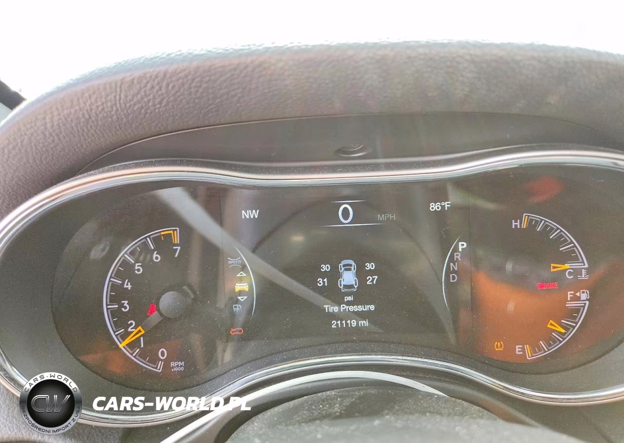 2021 Jeep Grand Cherokee Laredo VIN:1C4RJEAG0MC783869 - 9