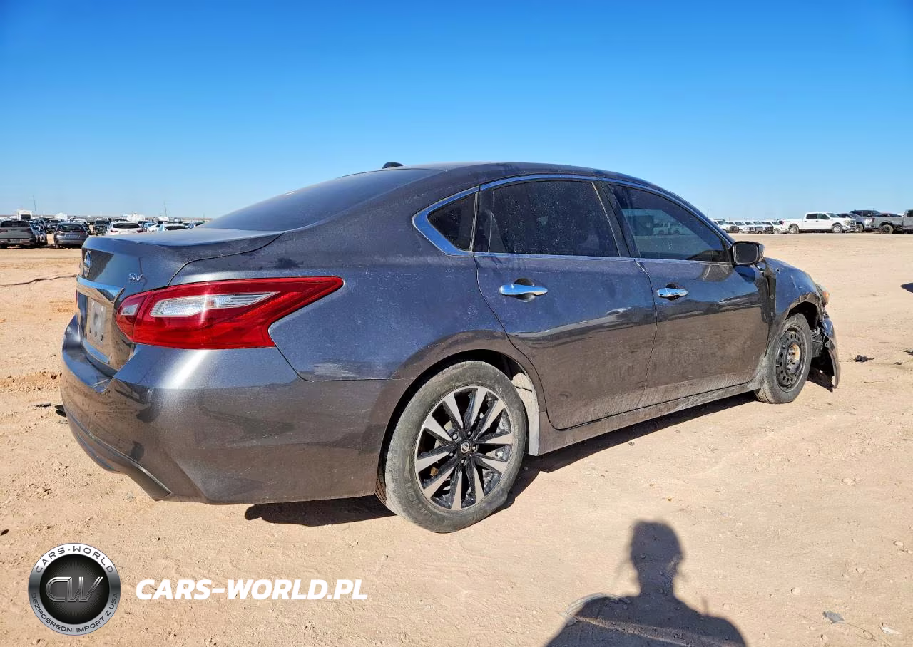 2018 Nissan Altima 2.5 VIN:1N4AL3AP8JC105576 - 3