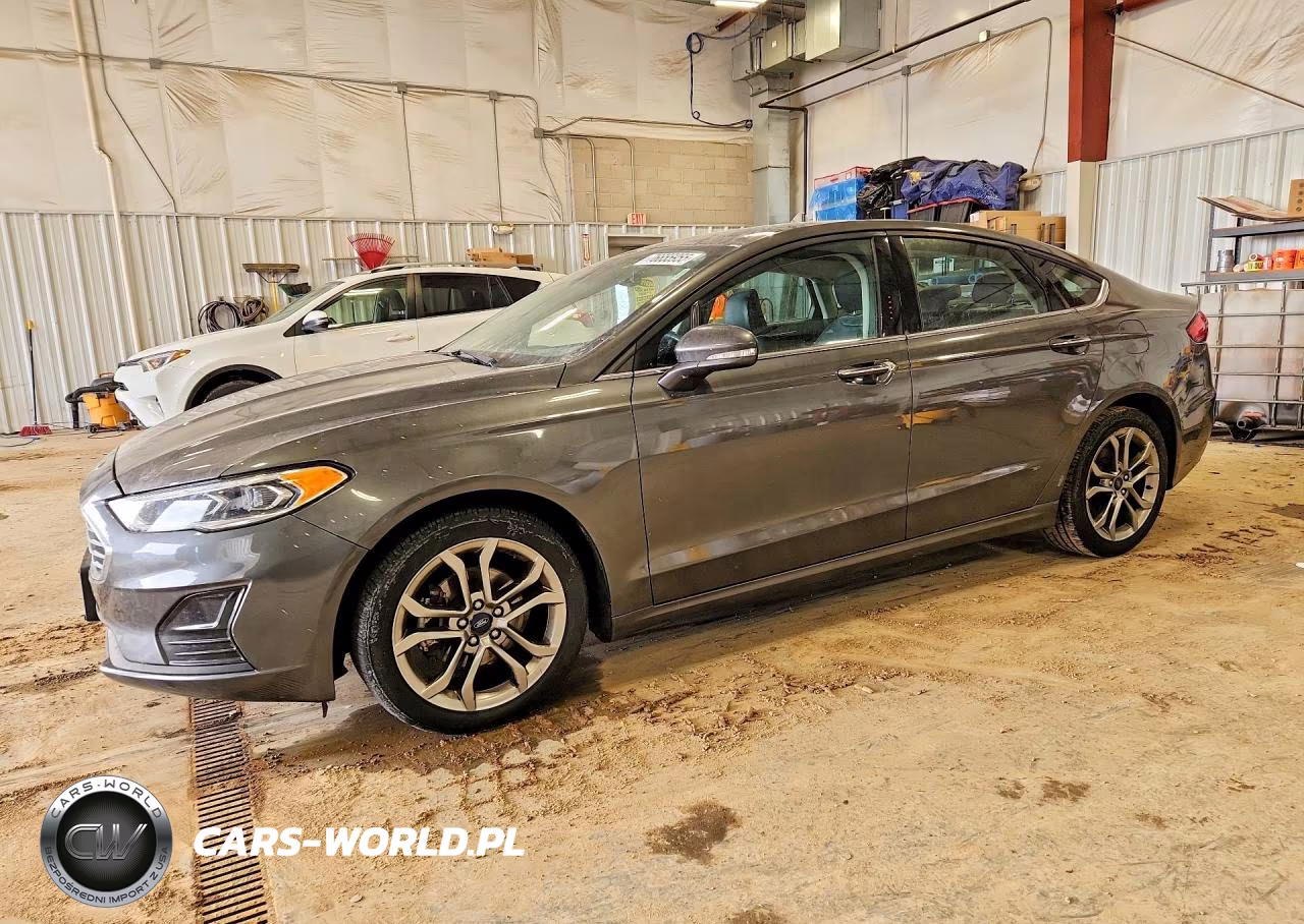 2020 Ford Fusion Sel – zdjęcie 1 z 12