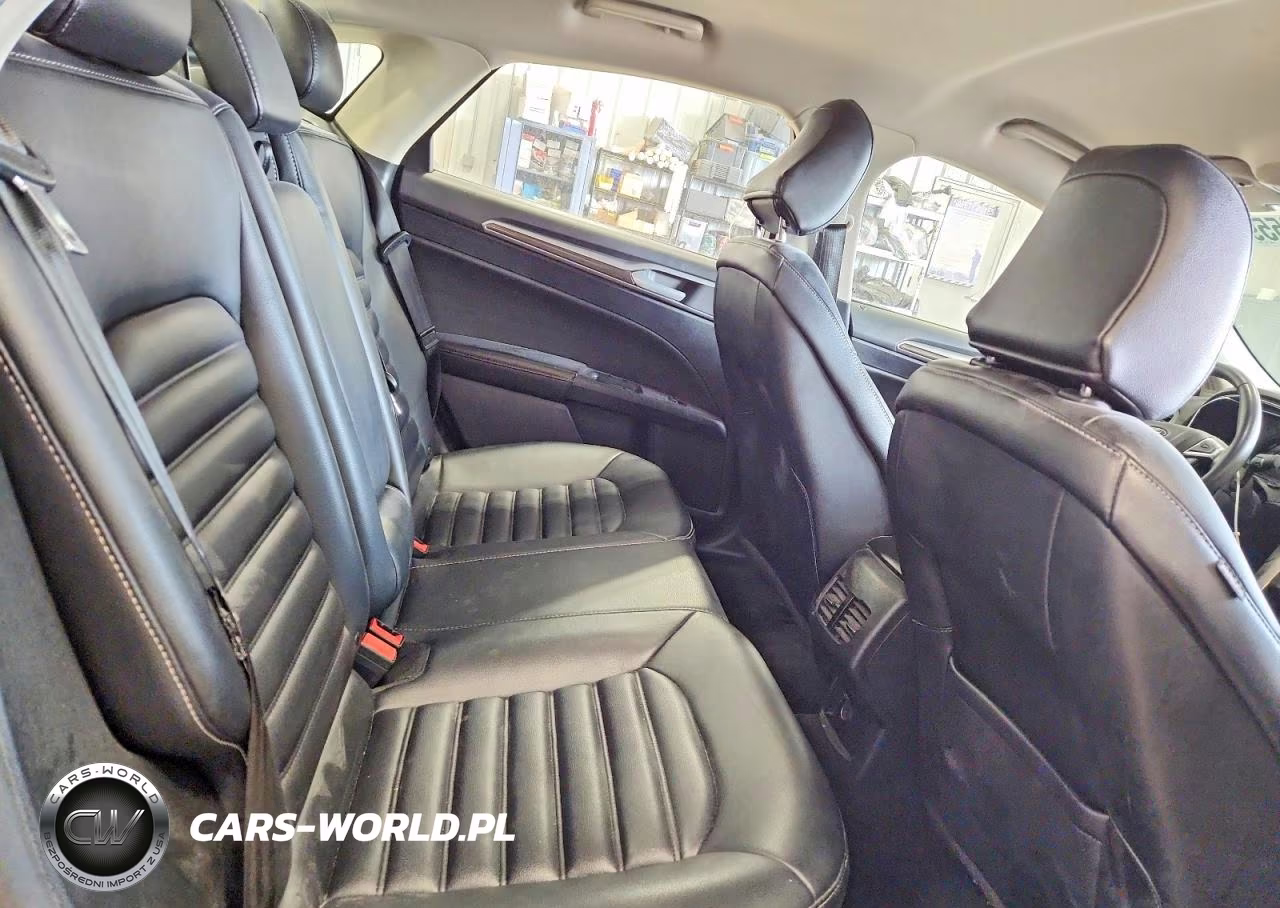 2020 Ford Fusion Sel VIN:3FA6P0CD8LR196042 - 10