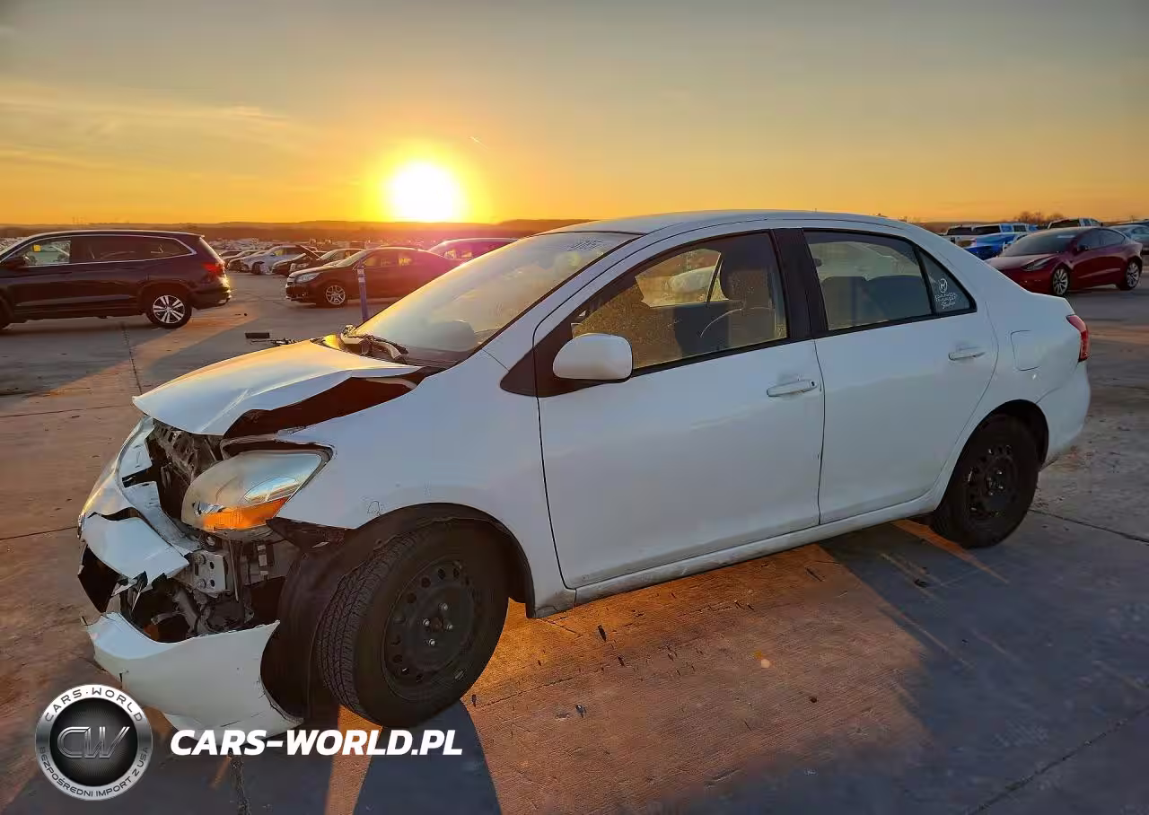 2010 Toyota Yaris Base