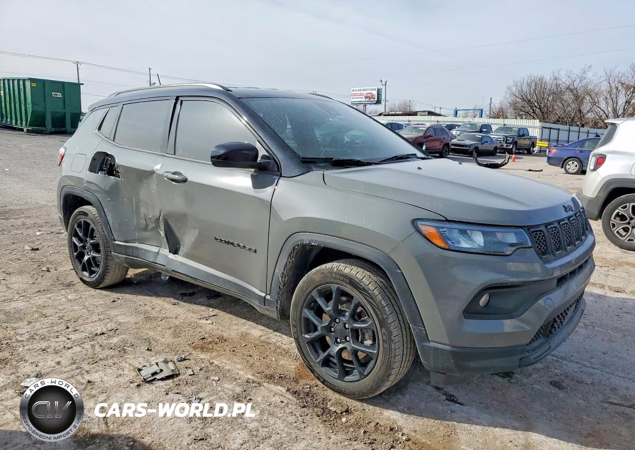 2023 Jeep Compass Latitude VIN:3C4NJDBN5PT571094 - 4