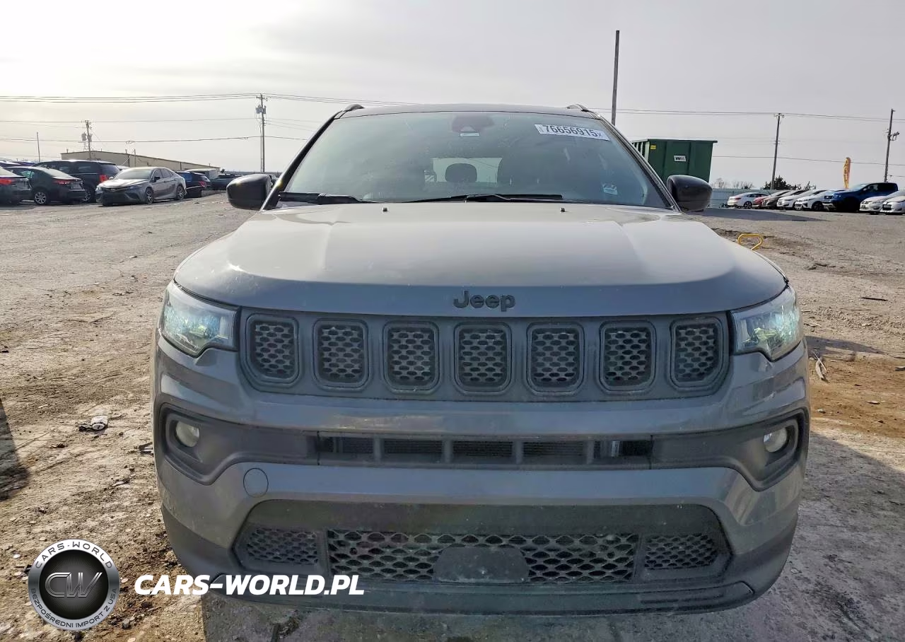 2023 Jeep Compass Latitude VIN:3C4NJDBN5PT571094 - 5