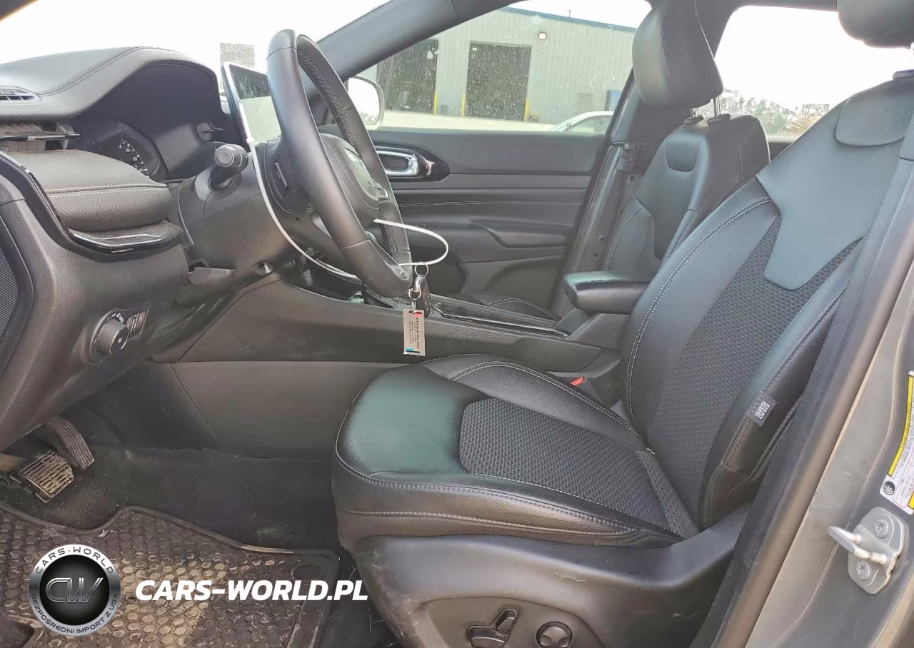 2023 Jeep Compass Latitude VIN:3C4NJDBN5PT571094 - 7