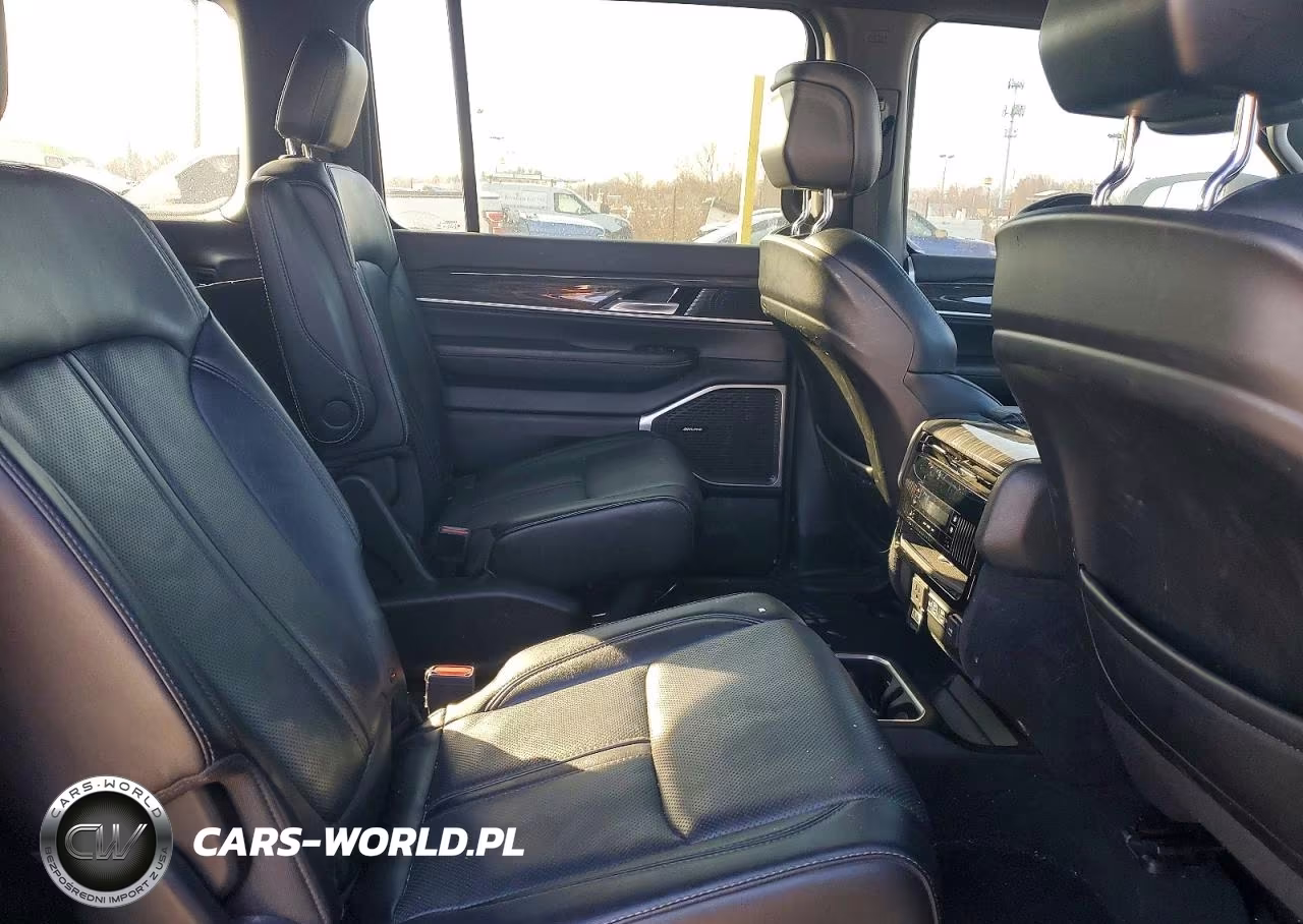 2022 Jeep Wagoneer Series Ii VIN:1C4SJVBT1NS216932 - 11