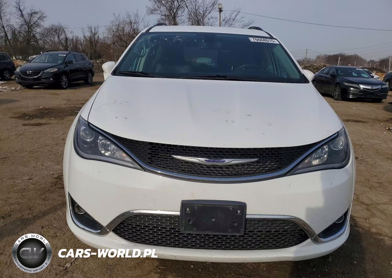 2020 Chrysler Pacifica Touring L VIN:2C4RC1BG3LR142979 - 5