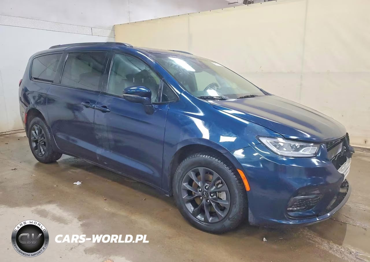 2021 Chrysler Pacifica Touring L VIN:2C4RC3BG6MR606568 - 4