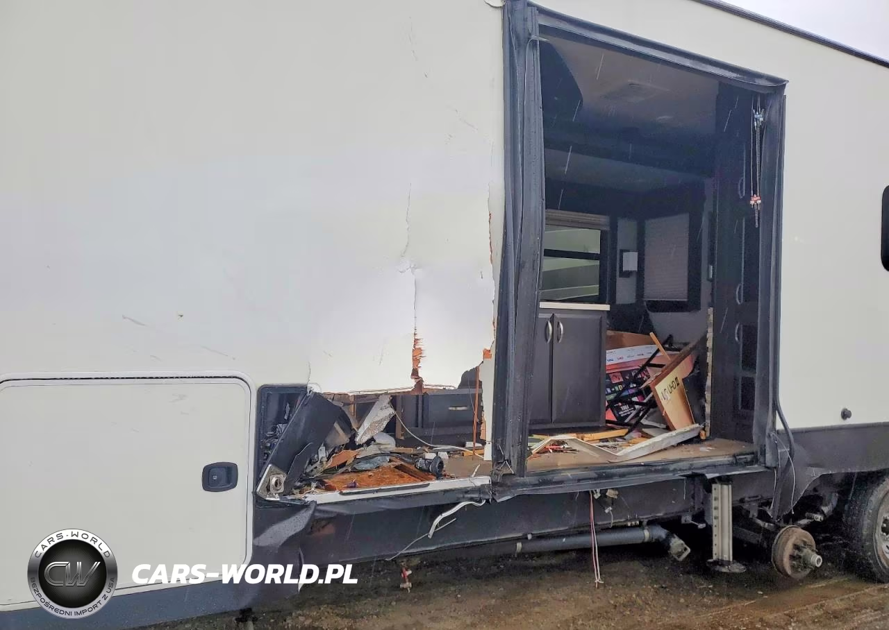 2017 Dutchmen 5Th Wheel VIN:4YDF38035HZ990688 - 9