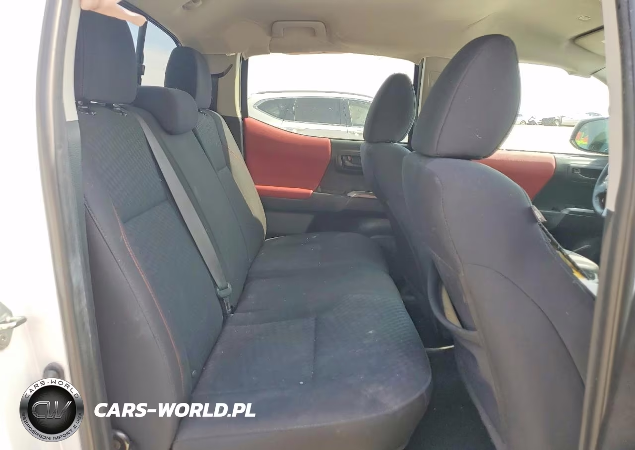 2020 Toyota Tacoma Double Cab VIN:5TFAX5GNXLX174166 - 10