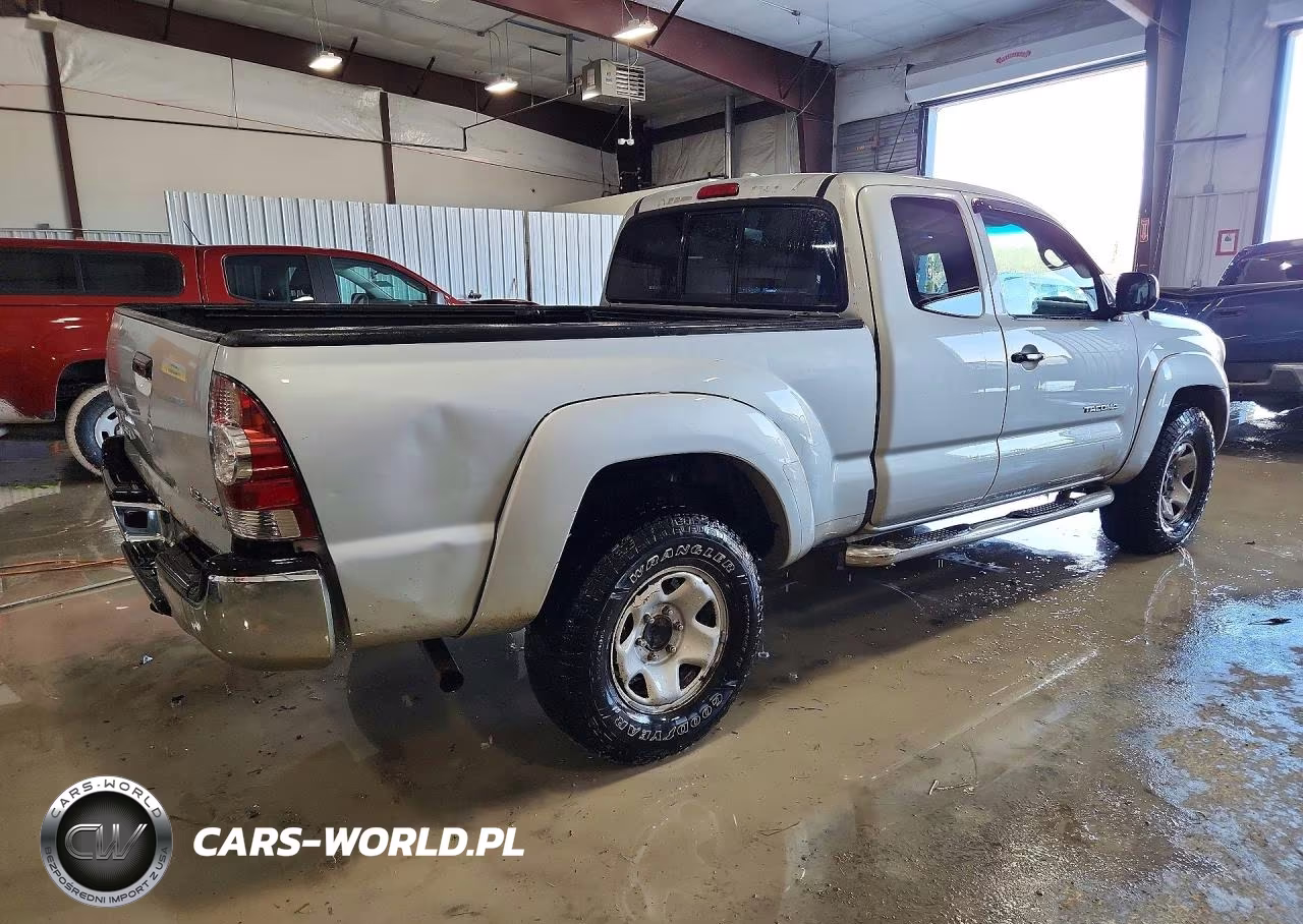 2010 Toyota Tacoma V6 VIN:5TEUU4EN8AZ746151 - 3