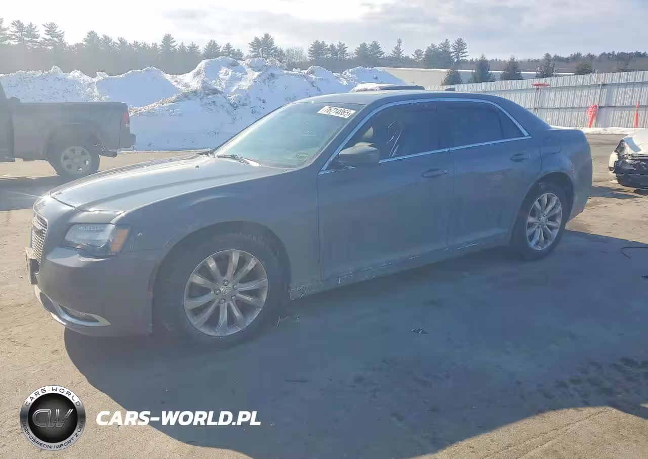 2017 Chrysler 300 Limited
