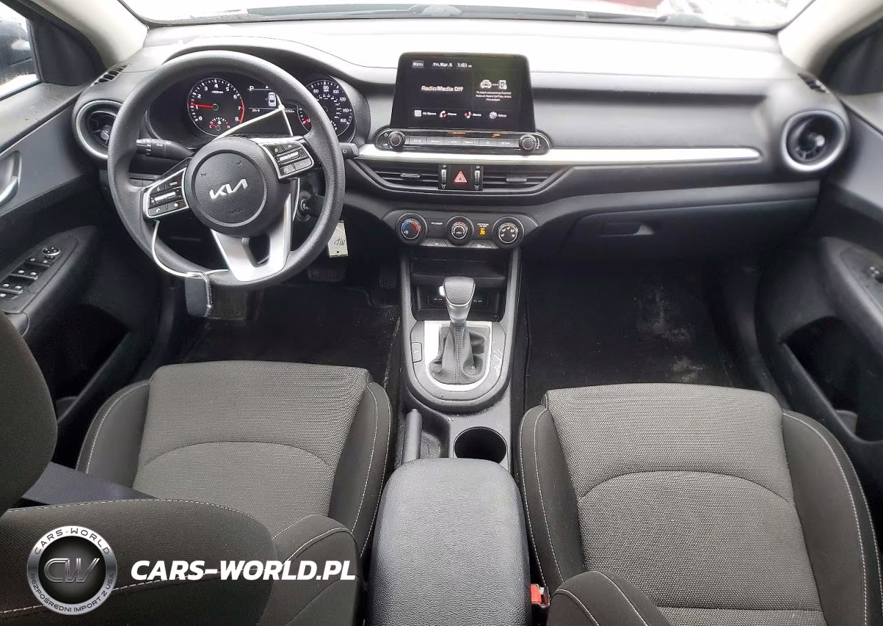 2023 Kia Forte Lxs VIN:3KPF24AD3PE571187 - 8