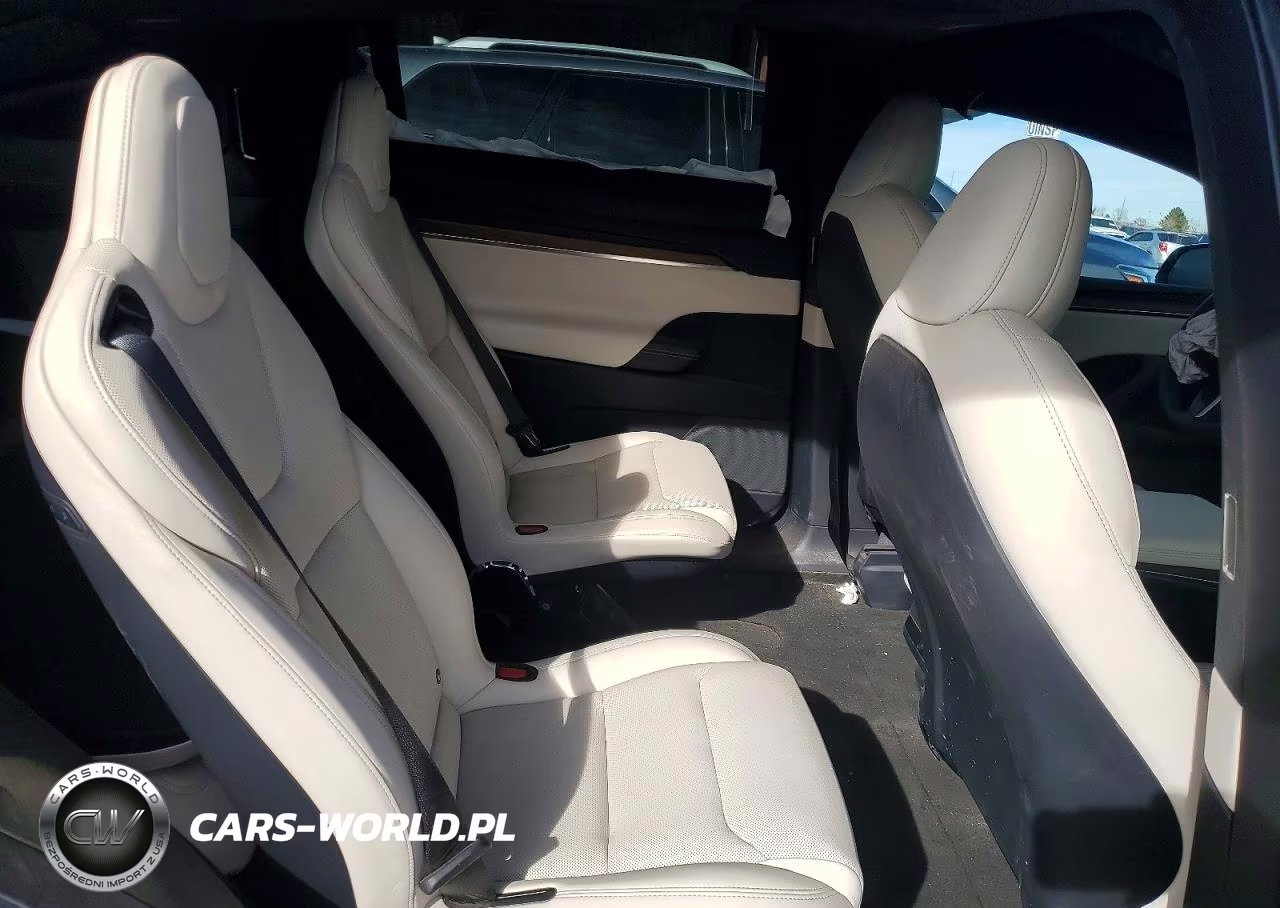 2023 Tesla Model X VIN:7SAXCBE53PF416192 - 10