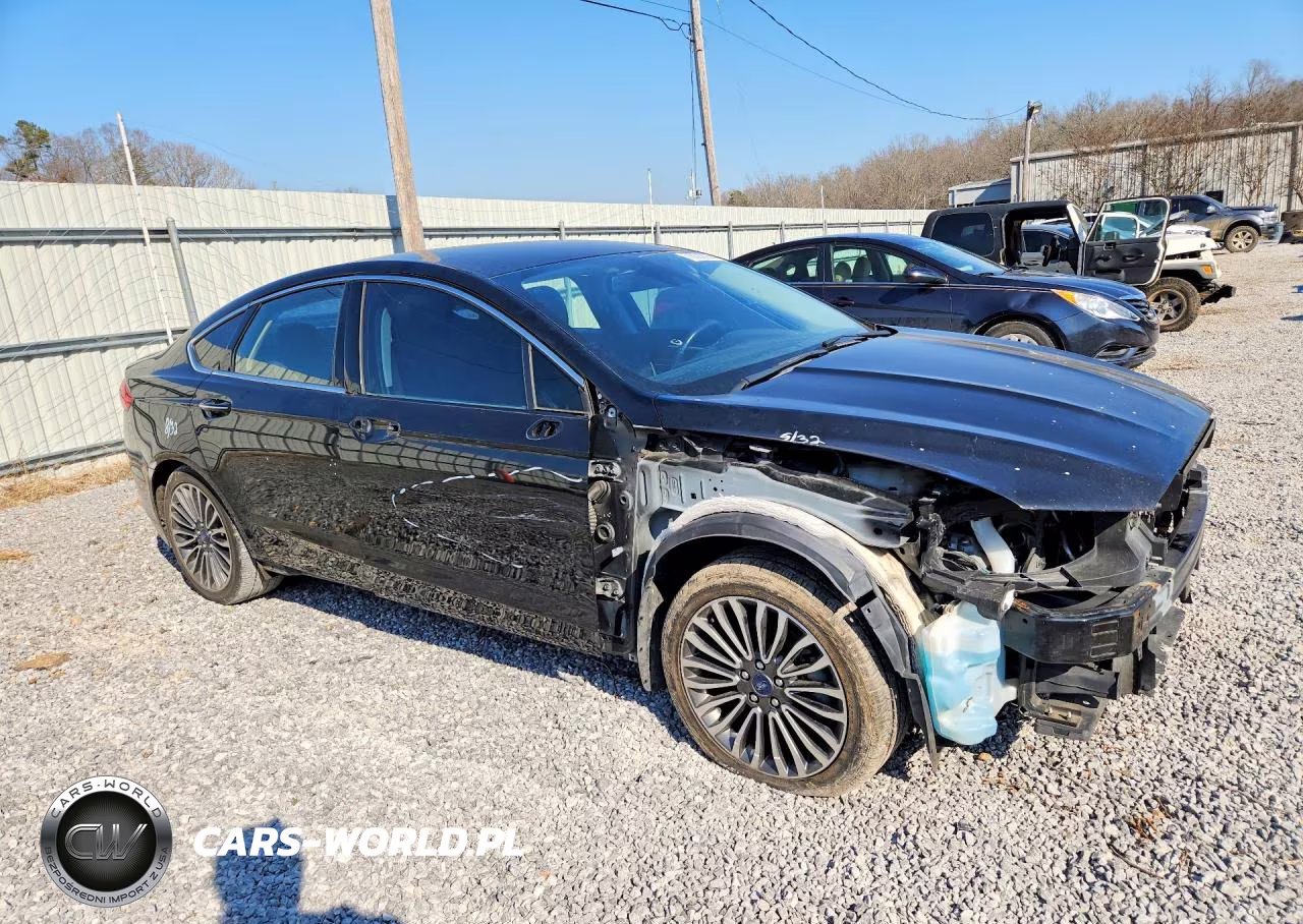 2018 Ford Fusion Titanium VIN:3FA6P0RU7JR117612 - 4
