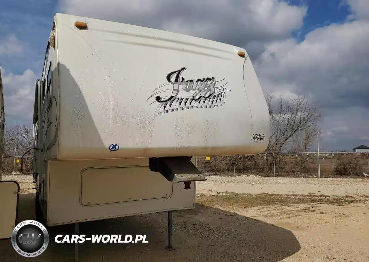 2005 Thor Jazz Camper