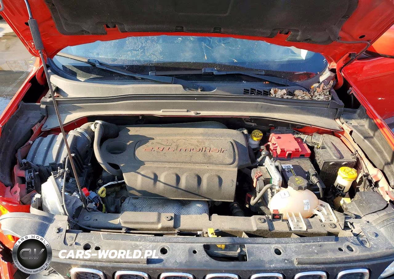 2018 Jeep Renegade Latitude VIN:ZACCJBBB8JPH67627 - 12
